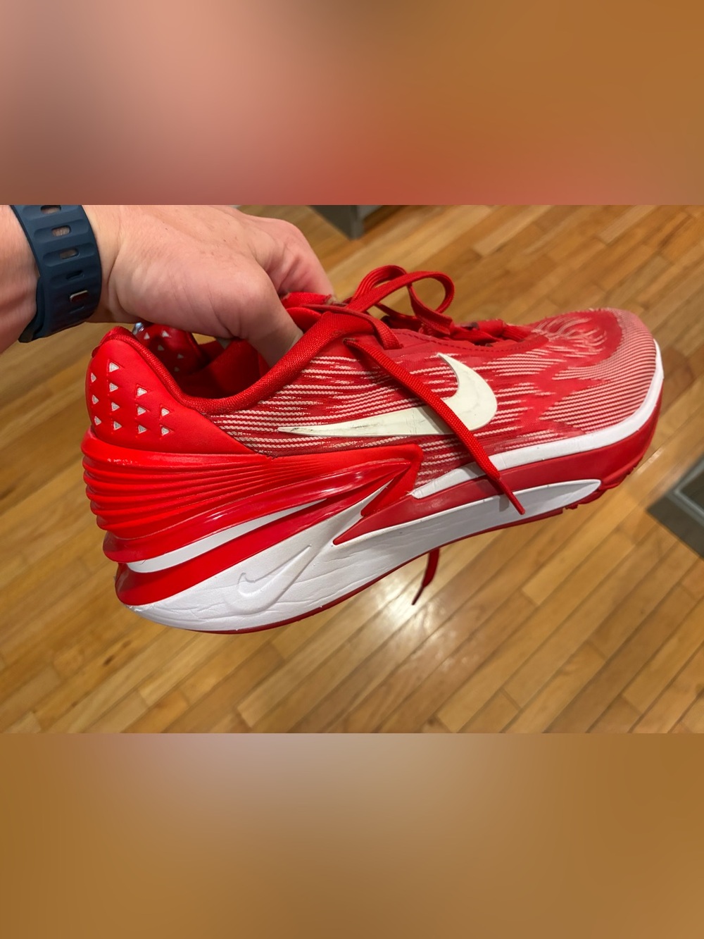 Nike Air Zoom GT Cut 2 Size 10.5 Red/white Low top Basketball Shoes